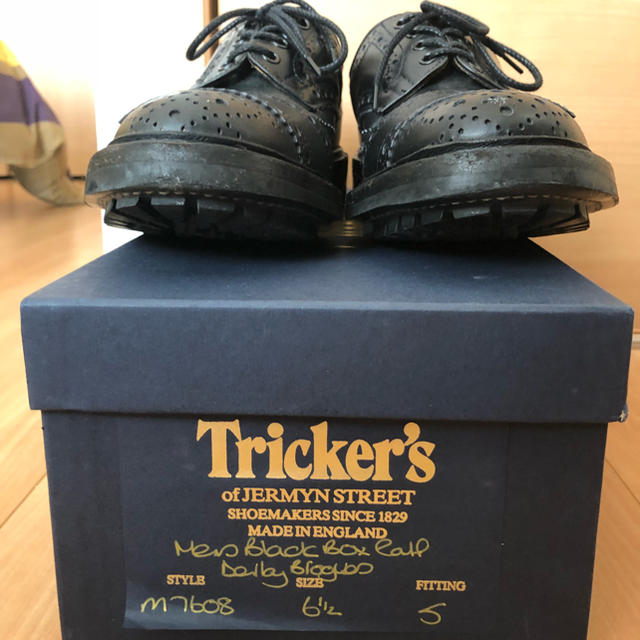 Trickers(トリッカーズ)のトリッカーズ ウイングチップ 革靴  コマンドソール パンダくん専用 メンズの靴/シューズ(ドレス/ビジネス)の商品写真