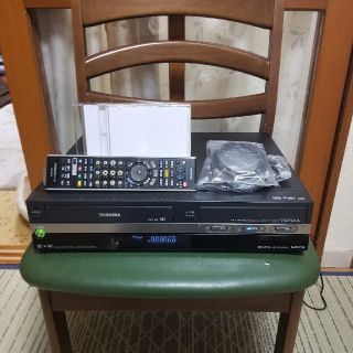 トウシバ(東芝)のまみ様専用　東芝VHS/HDD/DVDレコーダーRD-W301フルセット(DVDレコーダー)