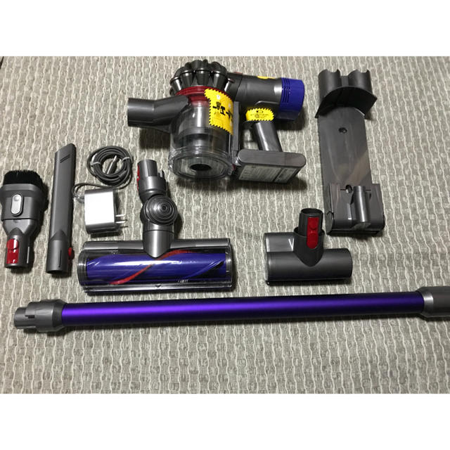 Dyson(ダイソン)のDyson V7 Animalpro 値下げ致しました。 スマホ/家電/カメラの生活家電(掃除機)の商品写真