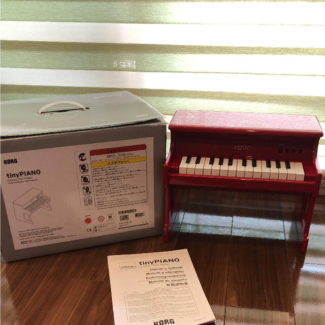 KORG(コルグ)のさる4133様専用☆KORG tinyPIANO レッド 楽器の楽器 その他(その他)の商品写真