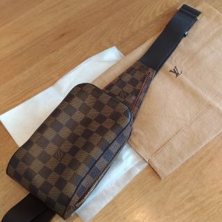 ルイヴィトン(LOUIS VUITTON)の【 値下げ！】☆ルイヴィトン ジェロニモス 中古 美品☆(ボディーバッグ)