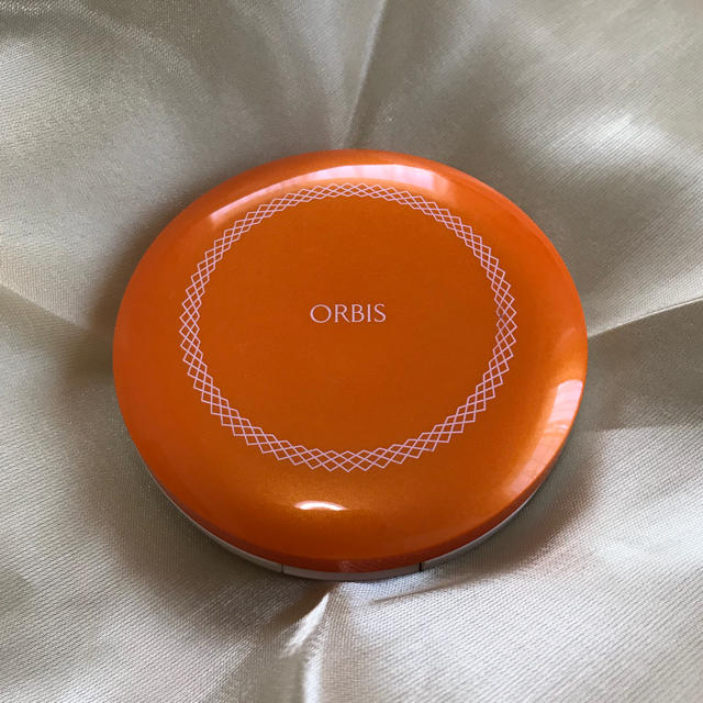 ORBIS(オルビス)の中古オルビス✳︎サンスクリーンパウダー 限定オレンジケース コスメ/美容のベースメイク/化粧品(フェイスパウダー)の商品写真