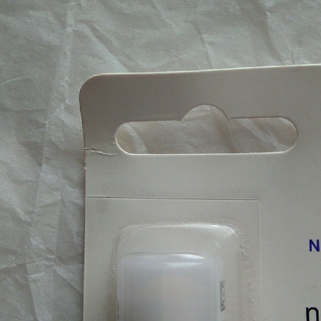 Neutrogena(ニュートロジーナ)のニュートロジーナ ノルディックベリー リップモイスチャライザー  4.8g
 コスメ/美容のボディケア(その他)の商品写真