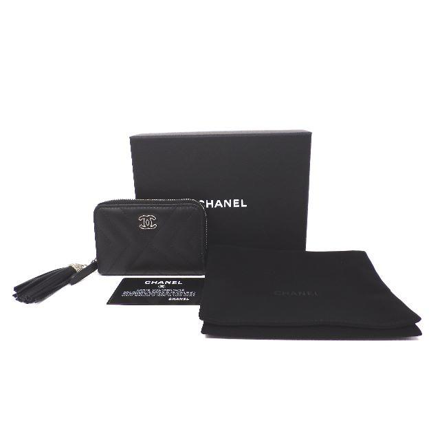 CHANEL(シャネル)のA84503　スモールジップウォレット　タッセル付き　ブラック レディースのファッション小物(財布)の商品写真