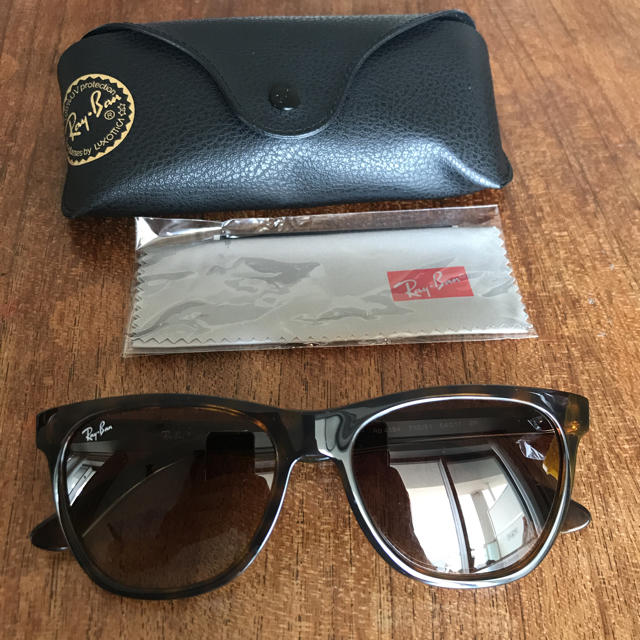 Ray-Ban(レイバン)のRay Ban レイバン サングラス 4184 ウェイファーラー 6 メンズのファッション小物(サングラス/メガネ)の商品写真