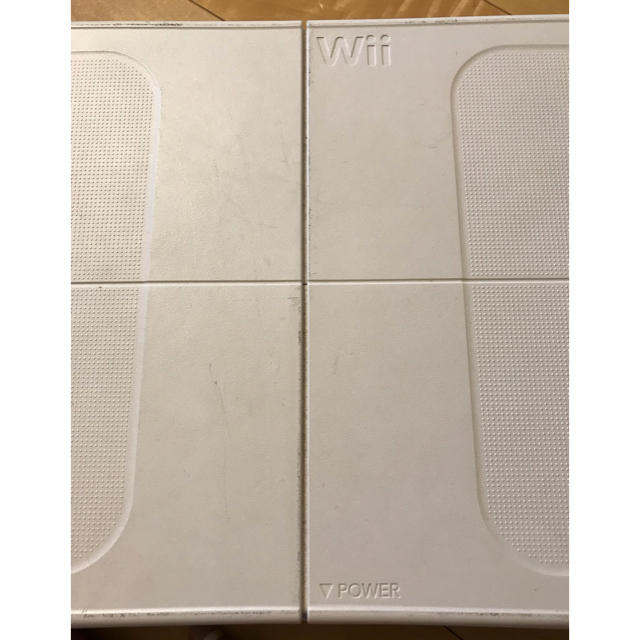 Wii(ウィー)の【中古品】Wii Fit Plus バランスボード エンタメ/ホビーのゲームソフト/ゲーム機本体(家庭用ゲームソフト)の商品写真