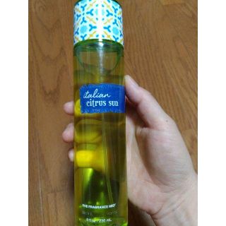 バスアンドボディーワークス(Bath & Body Works)のシトラスサン　フレグランスミスト(香水(女性用))