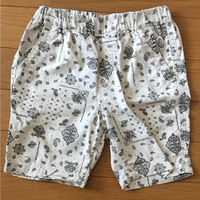 UNIQLO(ユニクロ)のペイズリー柄 ハーフパンツ キッズ/ベビー/マタニティのキッズ服男の子用(90cm~)(パンツ/スパッツ)の商品写真