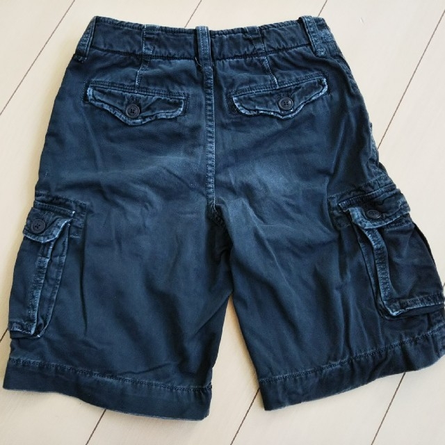 GAP Kids(ギャップキッズ)の★GapKids★130㎝★紺色★ハーフパンツ★中古品★ キッズ/ベビー/マタニティのキッズ服男の子用(90cm~)(パンツ/スパッツ)の商品写真