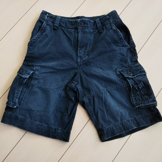 GAP Kids(ギャップキッズ)の★GapKids★130㎝★紺色★ハーフパンツ★中古品★ キッズ/ベビー/マタニティのキッズ服男の子用(90cm~)(パンツ/スパッツ)の商品写真