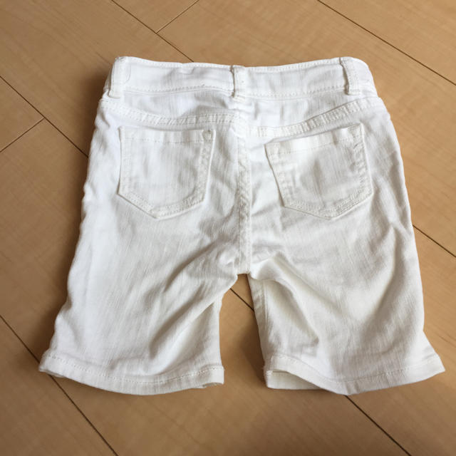 babyGAP(ベビーギャップ)のGAP ハーフパンツ100 キッズ/ベビー/マタニティのキッズ服女の子用(90cm~)(パンツ/スパッツ)の商品写真