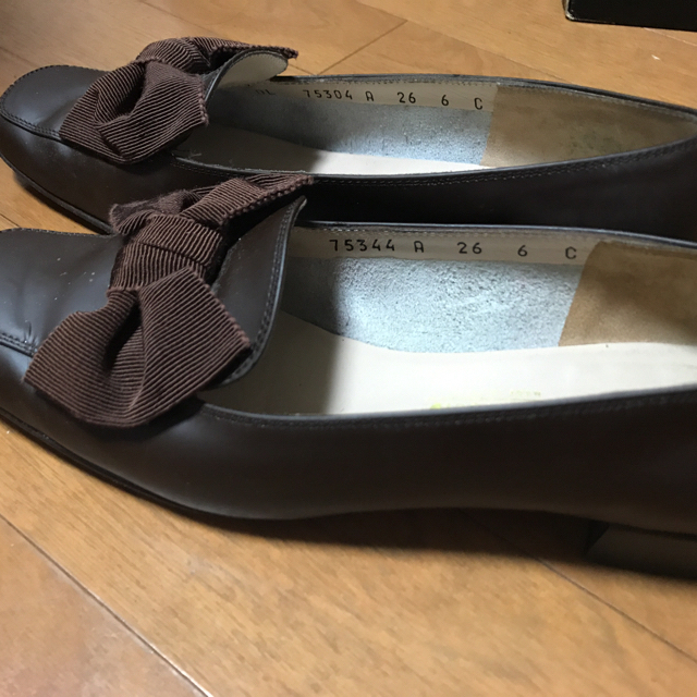 Salvatore Ferragamo(サルヴァトーレフェラガモ)の値下げしました。パンプス レディースの靴/シューズ(ハイヒール/パンプス)の商品写真