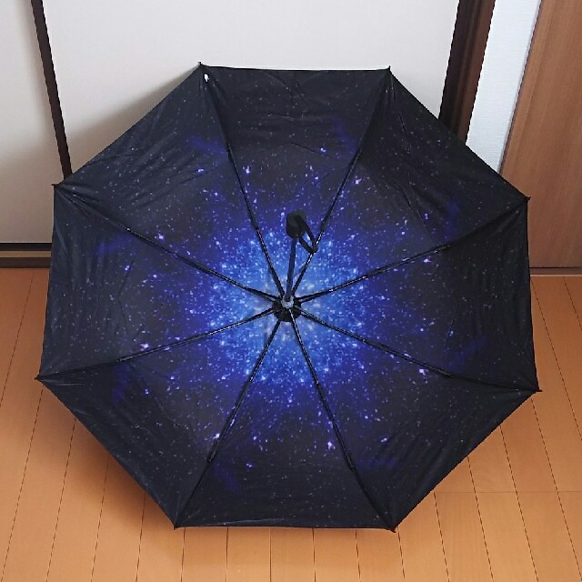 【専用】【折り畳み傘】 UVカット 晴雨兼用　星空 レディースのファッション小物(傘)の商品写真