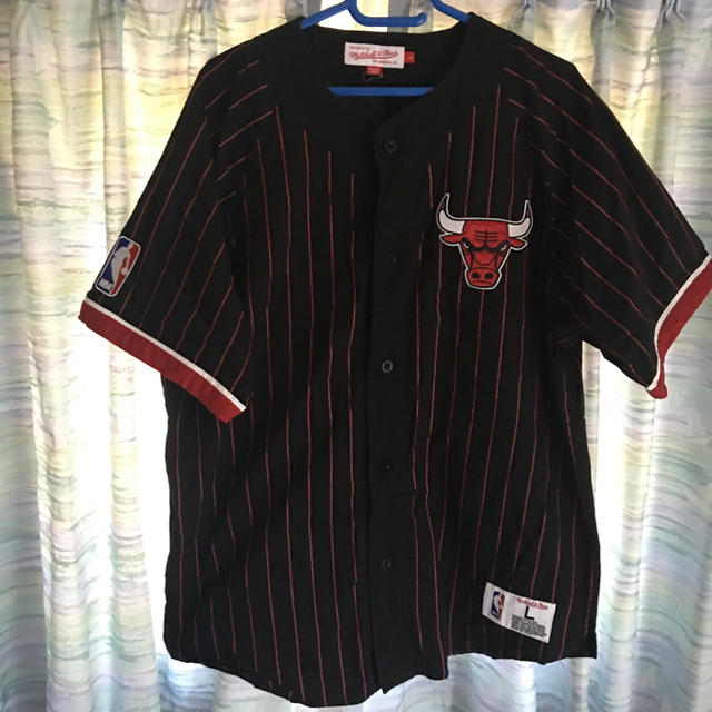 MITCHELL & NESS(ミッチェルアンドネス)のシカゴブルズ ジョーダン ベースボールシャツ bulls jordan Ｔシャツ メンズのトップス(その他)の商品写真