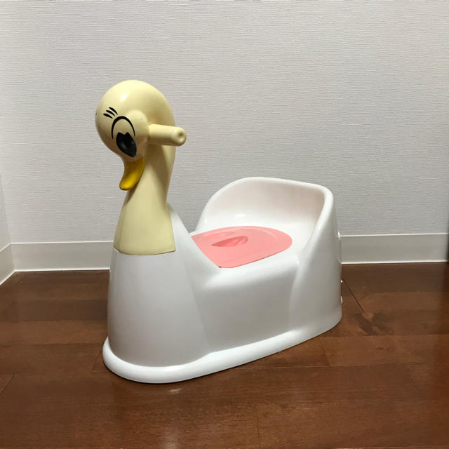 S1044【レトロ品】昭和レトロ品 Combi スワン いかれ 白鳥 おまる S1044【レトロ品】昭和レトロ品 Combi スワン いかれ 白鳥 おまる