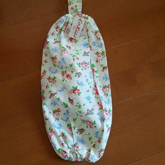 Cath Kidston(キャスキッドソン)の新品✩キャスキットソン レジ袋ストッカー インテリア/住まい/日用品のキッチン/食器(収納/キッチン雑貨)の商品写真