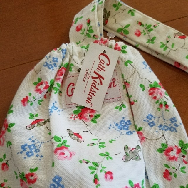 Cath Kidston(キャスキッドソン)の新品✩キャスキットソン レジ袋ストッカー インテリア/住まい/日用品のキッチン/食器(収納/キッチン雑貨)の商品写真