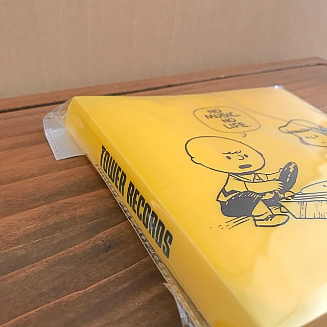 Peanuts 新品 スヌーピー タワレコ Cdケース Cd収納 Peanuts Snoopyの通販 By Kumao S Shop ピーナッツならラクマ