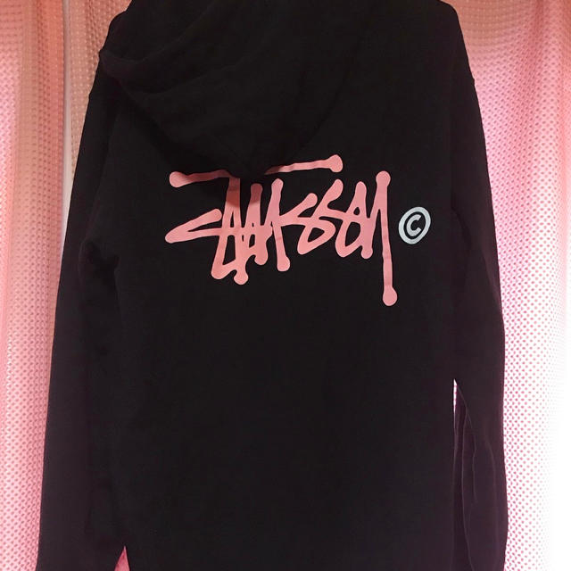 STUSSY(ステューシー)のSTUSSYパーカー レディースのトップス(パーカー)の商品写真