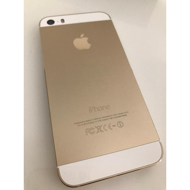 Apple(アップル)のiPhone 5s SIMフリー 32GB 美品 【バッテリー新品】 スマホ/家電/カメラのスマートフォン/携帯電話(スマートフォン本体)の商品写真