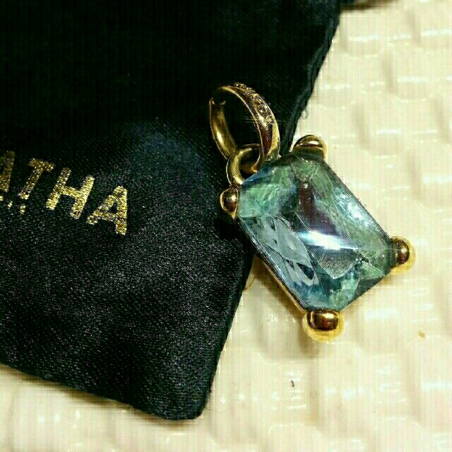 AGATHA(アガタ)のAGATHA 　ペンダントトップ　ブルー レディースのアクセサリー(ネックレス)の商品写真