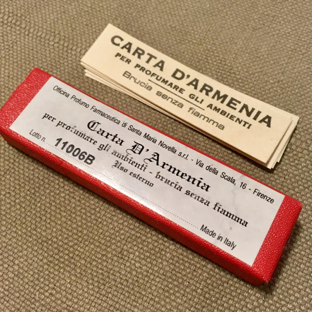 Santa Maria Novella(サンタマリアノヴェッラ)のサンタマリアノヴェッラ アルメニアペーパー コスメ/美容のリラクゼーション(アロマグッズ)の商品写真