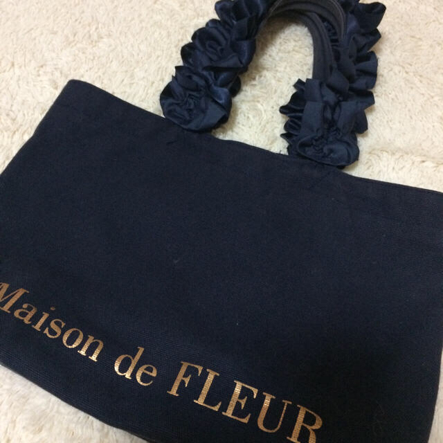 Maison de FLEUR(メゾンドフルール)のメゾンドフルール レディースのバッグ(トートバッグ)の商品写真