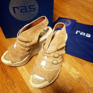 ラス(ras)の半額以下！ras✩ウェッジソールサンダル(サンダル)