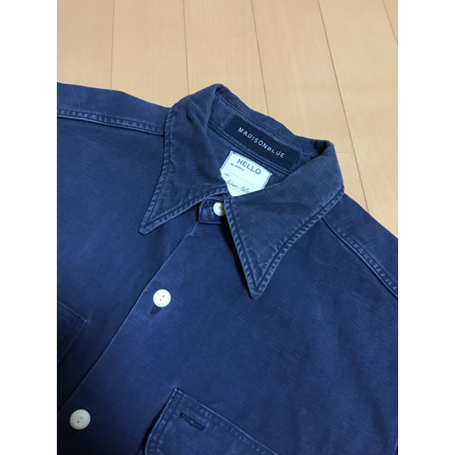 MADISONBLUE(マディソンブルー)のMADISONBLUE HAMPTON BACK SATIN SHIRT 01 レディースのトップス(シャツ/ブラウス(長袖/七分))の商品写真