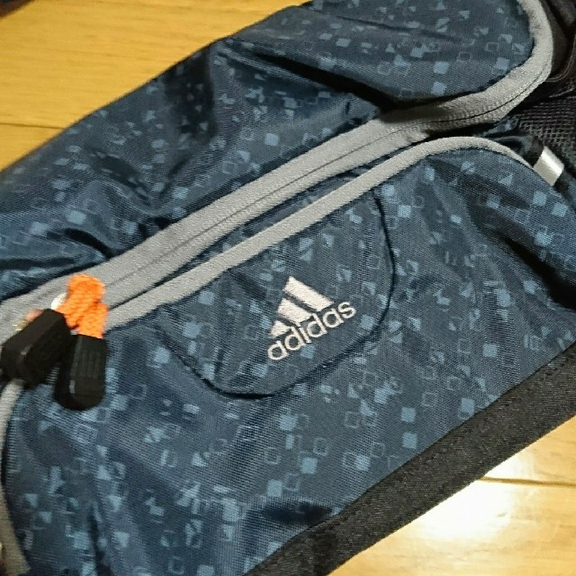 adidas(アディダス)の【美品】adidasウエストポーチ メンズのバッグ(ウエストポーチ)の商品写真