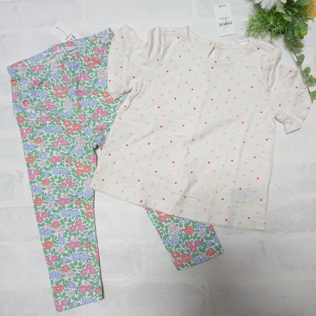 babyGAP(ベビーギャップ)のbabyGAP☆新品 新作 Tシャツ&レギンス 90 ベビーギャップ キッズ/ベビー/マタニティのキッズ服女の子用(90cm~)(Tシャツ/カットソー)の商品写真