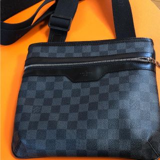 ルイヴィトン(LOUIS VUITTON)のダミエグラフィット(ショルダーバッグ)