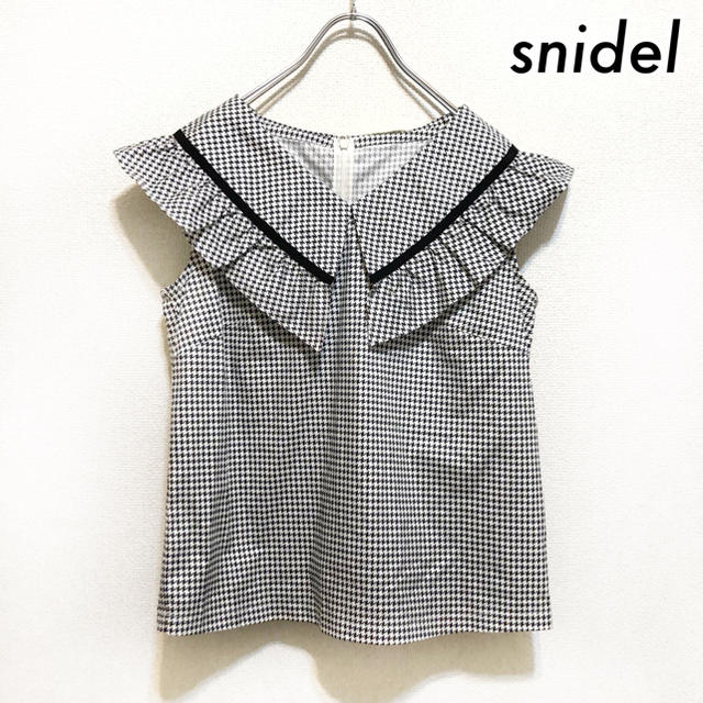 SNIDEL(スナイデル)のsnidel スナイデル★千鳥格子柄 ノースリーブブラウス フリル襟付き レディースのトップス(シャツ/ブラウス(半袖/袖なし))の商品写真