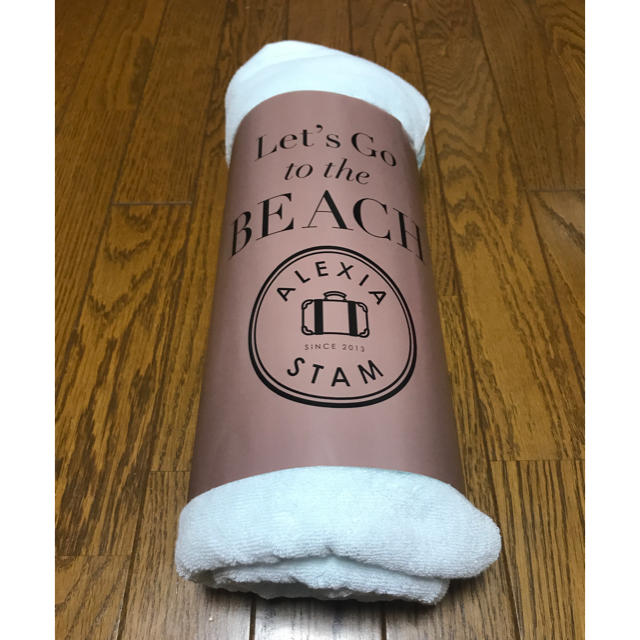 ALEXIA STAM(アリシアスタン)のALEXIA STAM CircleLogoBeachTowel 2018  インテリア/住まい/日用品の日用品/生活雑貨/旅行(タオル/バス用品)の商品写真