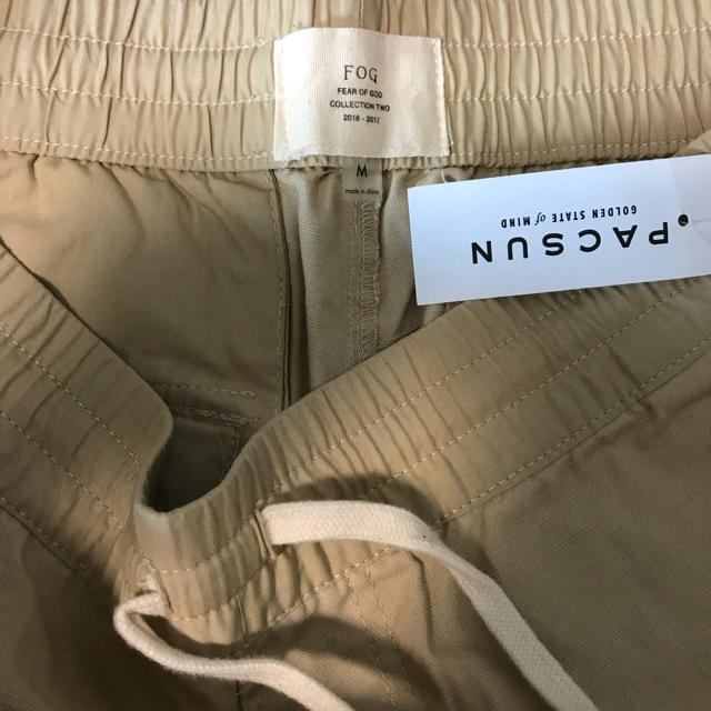 FEAR OF GOD(フィアオブゴッド)のＭ FOG drawstring cargo pants カーゴパンツ メンズのパンツ(ワークパンツ/カーゴパンツ)の商品写真