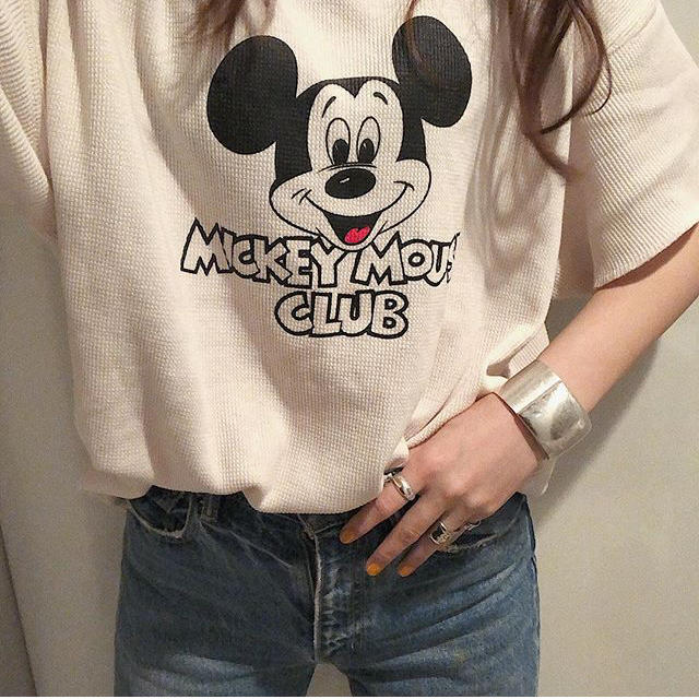 AZUL by moussy(アズールバイマウジー)のアズールバイマウジー  ミッキーワッフルT レディースのトップス(Tシャツ(半袖/袖なし))の商品写真