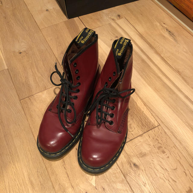 Dr.Martens(ドクターマーチン)のDr.Martens 8ホール レディースの靴/シューズ(ブーツ)の商品写真