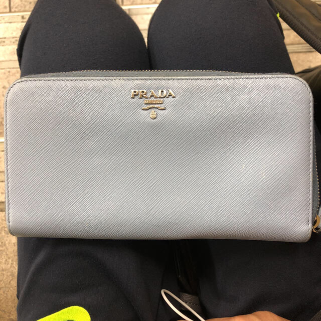 PRADA(プラダ)の PRADA 長財布 プラダ レディースのファッション小物(財布)の商品写真