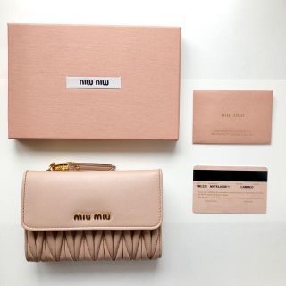 ミュウミュウ(miumiu)の新品 未使用 ＭiuＭiu MUGHETTO(財布)