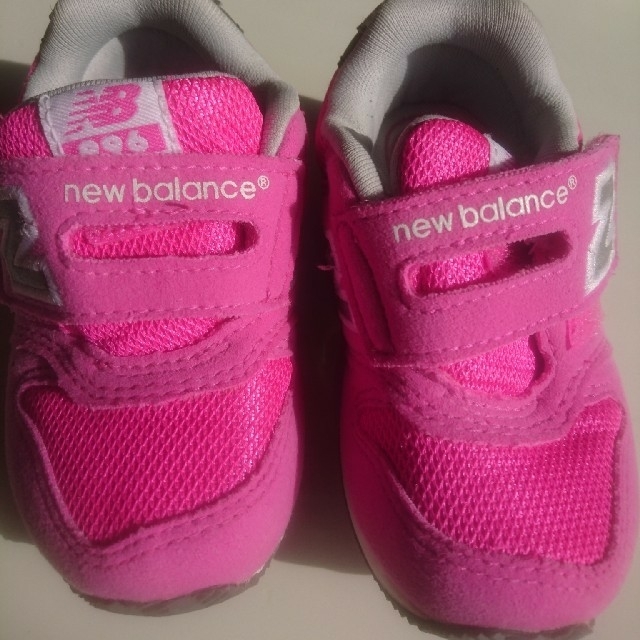 New Balance(ニューバランス)の(中古美品)13㎝ニューバランススニーカー キッズ/ベビー/マタニティのベビー靴/シューズ(~14cm)(スニーカー)の商品写真