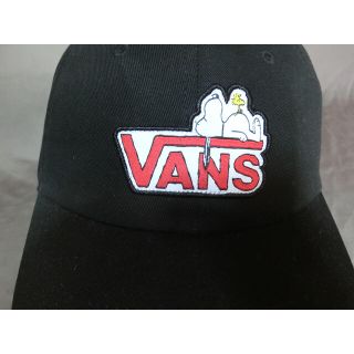 ヴァンズ(VANS)の激レア VANS x PEANUTS コラボ イラストワッペン付キャップ(キャップ)