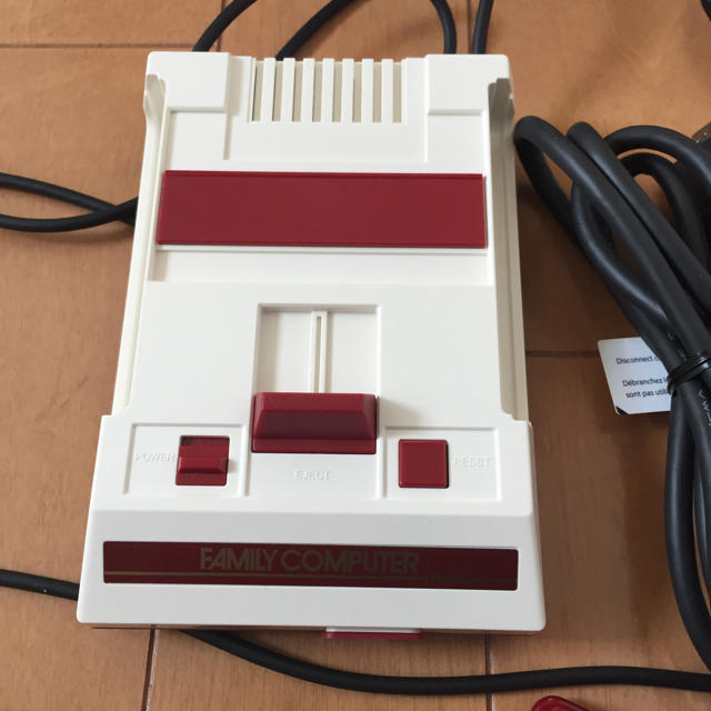 任天堂(ニンテンドウ)のファミコン クラシックミニ 美品 エンタメ/ホビーのゲームソフト/ゲーム機本体(家庭用ゲーム機本体)の商品写真