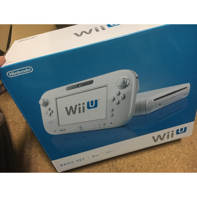 Wii U(ウィーユー)の値下げ WiiU 本体 basic set ベーシックセット エンタメ/ホビーのゲームソフト/ゲーム機本体(家庭用ゲーム機本体)の商品写真