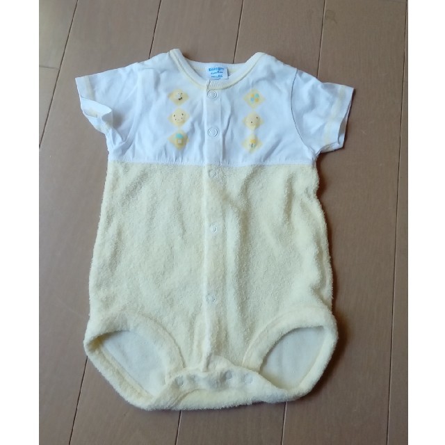 familiar(ファミリア)の【専用】美品　ファミリアBabygro　ロンパース　黄色　男の子女の子　新生児　 キッズ/ベビー/マタニティのベビー服(~85cm)(ロンパース)の商品写真