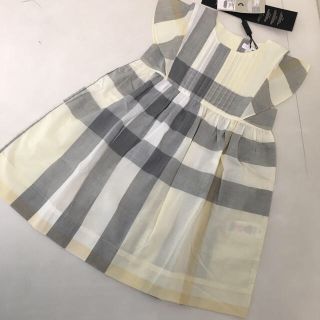 バーバリー(BURBERRY)のバーバリー ワンピース 4y 新品(ワンピース)