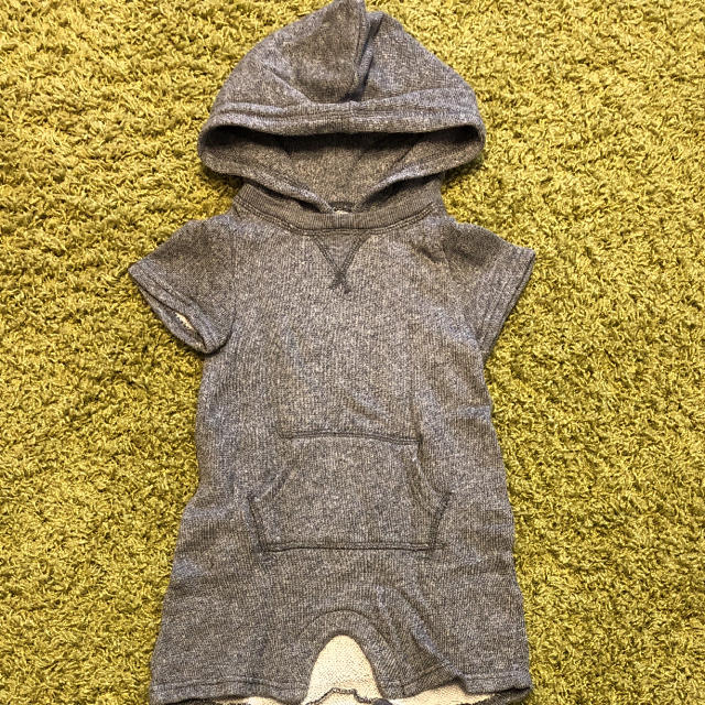 babyGAP(ベビーギャップ)のbabyGap パーカー風ロンパース キッズ/ベビー/マタニティのベビー服(~85cm)(ロンパース)の商品写真