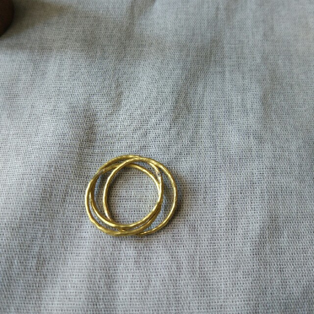 真鍮 3連リング  レディースのアクセサリー(リング(指輪))の商品写真