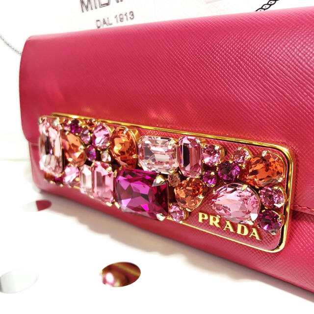 PRADA(プラダ)のPRADA ♡ ビジュー 長財布 レディースのファッション小物(財布)の商品写真