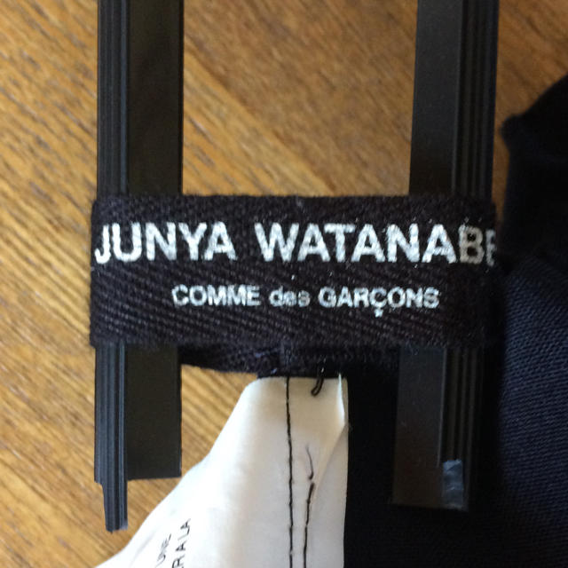 JUNYA WATANABE COMME des GARCONS(ジュンヤワタナベコムデギャルソン)のアシンメトリーキュロットパンツ レディースのパンツ(キュロット)の商品写真