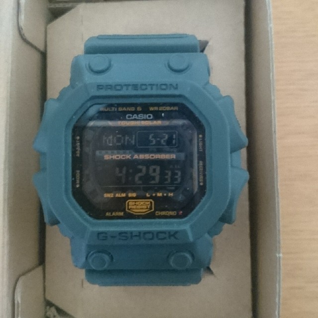 G-SHOCK(ジーショック)の美品 CASIO G-shock GXW-56KG アーミーグリーン メンズの時計(腕時計(デジタル))の商品写真